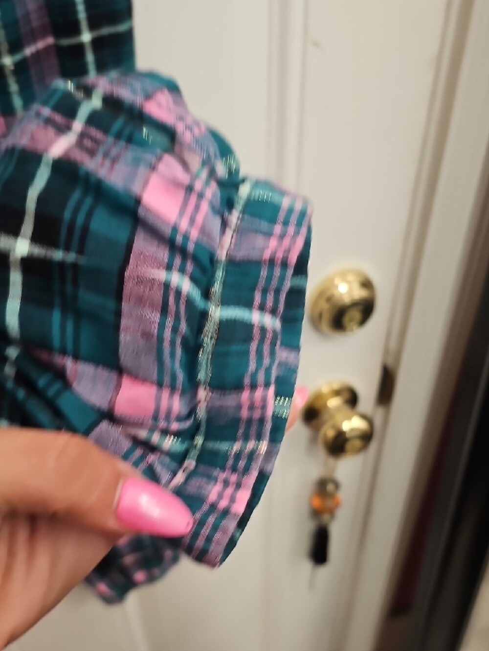 Victoria's Secret Teal, Pink & Black Plaid Pajama Bottoms - Picture 4 of 7